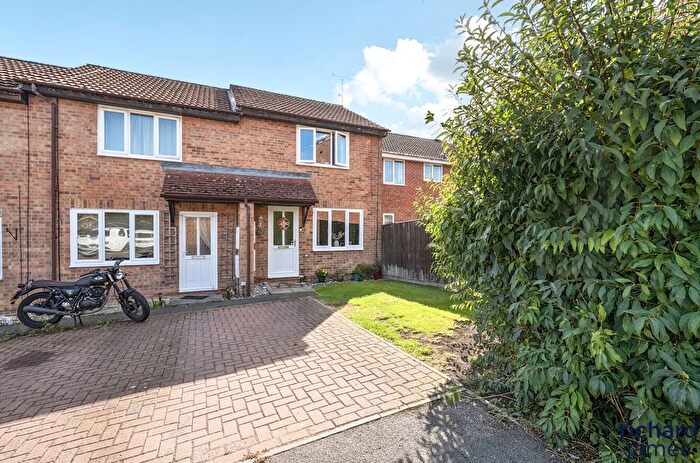 2 Bedroom Terraced House For Sale In Lomond Close, Sparcells, Swindon, SN5