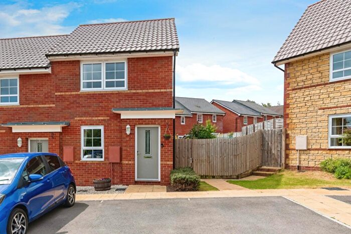 2 Bedroom End Of Terrace House For Sale In Harvey Avenue, Chippenham, SN15
