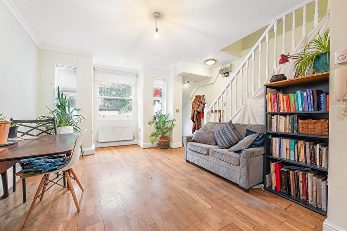 2 Bedroom Flat For Sale In Dulwich Road, SE24