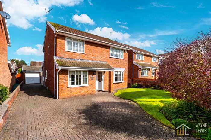 4 Bedroom Detached House For Sale In Heol Iscoed, Efail Isaf, Pontypridd, CF38