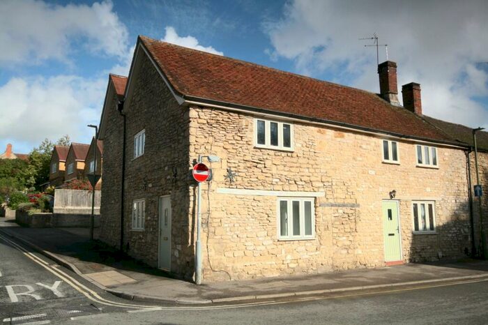 1 Bedroom Flat To Rent In Holloway Road, Wheatley, OX33