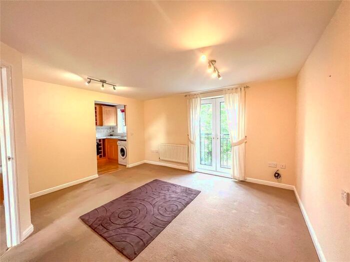 2 Bedroom Apartment To Rent In Britton Gardens, Kingswood, Bristol, BS15