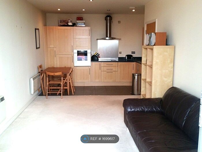 1 Bedroom Flat To Rent In Orb, Birmingham, B1