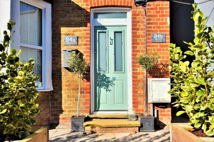 1 Bedroom Maisonette To Rent In High Street, Great Dunmow, CM6