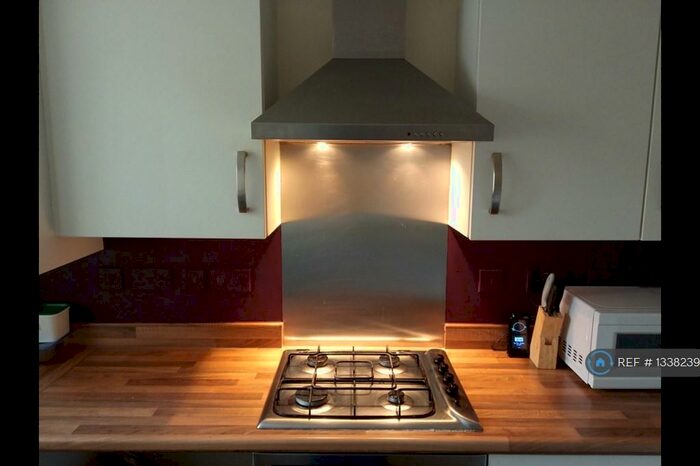 2 Bedroom Semi-Detached House To Rent In Lapworth Road, Coventry, CV2