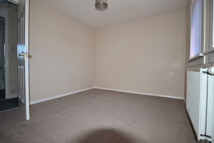 1 Bedroom Flat To Rent In Morrison Way, Knightsridge, West Lothian, EH54