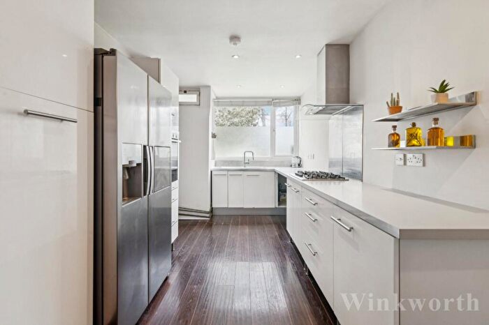 3 Bedroom House To Rent In Witney Path, Mayow Road, London, SE23