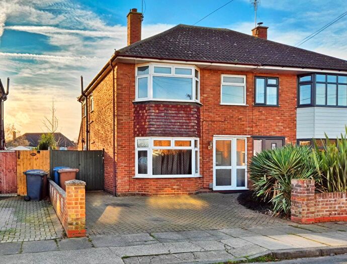 3 Bedroom Semi-Detached House To Rent In Glencoe Road, Ipswich, IP4