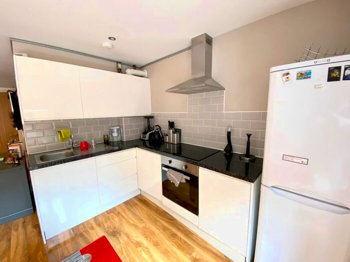 1 Bedroom Flat To Rent In Barnaby Way, Chigwell, IG7