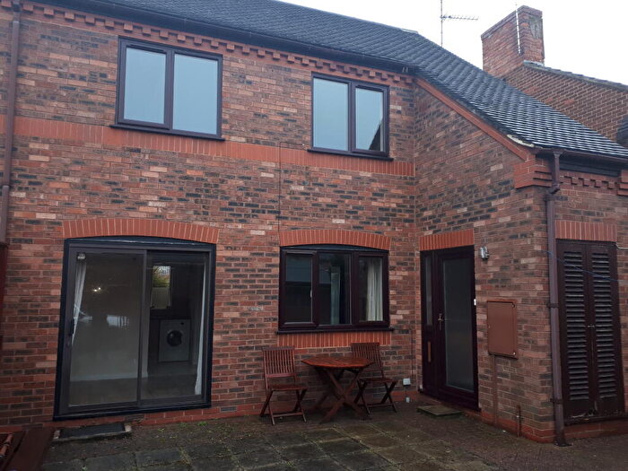 2 Bedroom House To Rent In Orchard Park, Burton On Trent., DE14