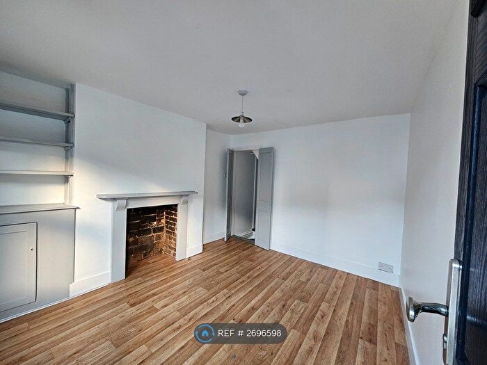 3 Bedroom Terraced House To Rent In Rochdale Road, Tunbridge Wells, TN1