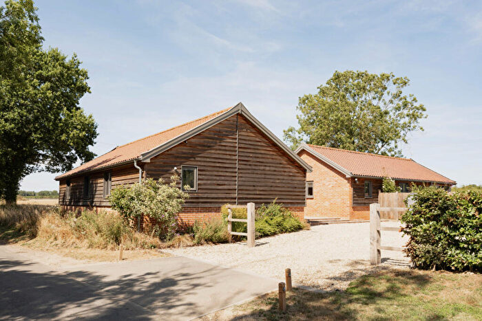 5 Bedroom Barn Conversion For Sale In Low Road, North Tuddenham, Dereham, Norfolk, NR20