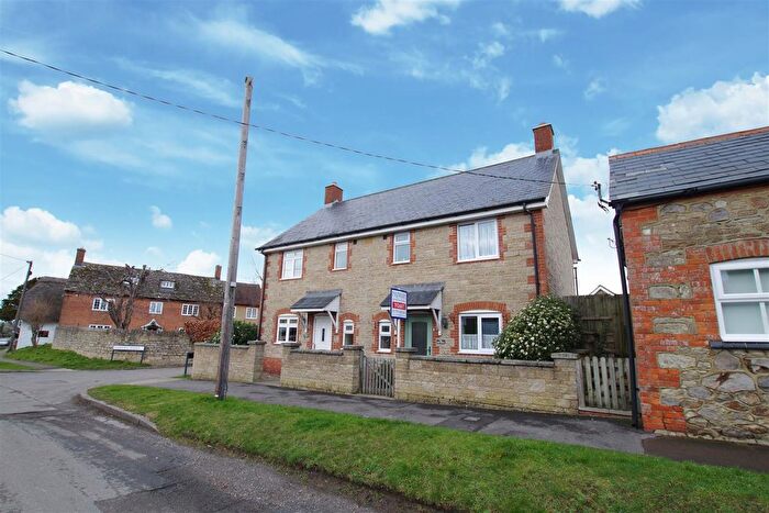 2 Bedroom Terraced House To Rent In High Street, Wanborough, Swindon, SN4