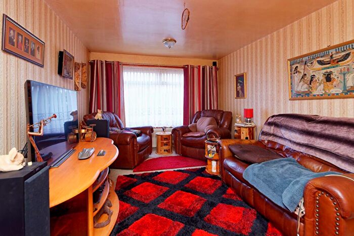 3 Bedroom Terraced House For Sale In Mossbank, Livingston, EH54