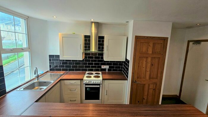 1 Bedroom Flat To Rent In Braddons Street, Torquay, TQ1