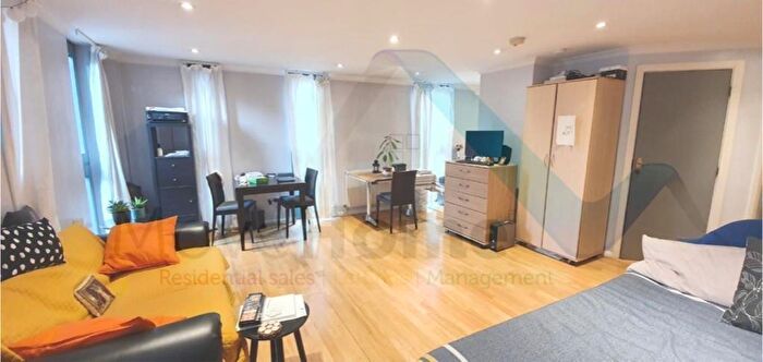 1 Bedroom Flat To Rent In Cumming Street, London, N1