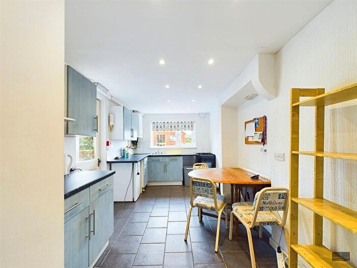 5 Bedroom Property To Rent In Oxford Road, Exeter, EX4