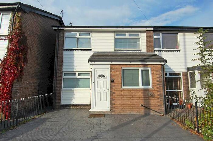 3 Bedroom Town House To Rent In Church Road, Flixton, Manchester, M41