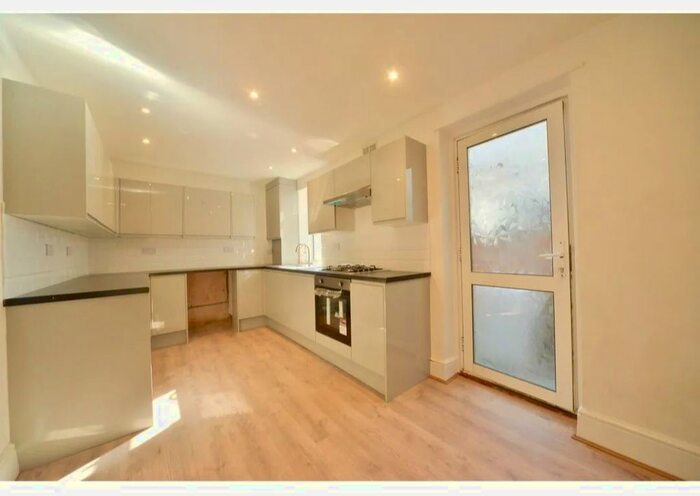 4 Bedroom Terraced House To Rent In Montagu Road, London, N18