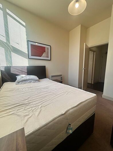 1 Bedroom Flat To Rent In Blakeridge Lane, Batley, WF17