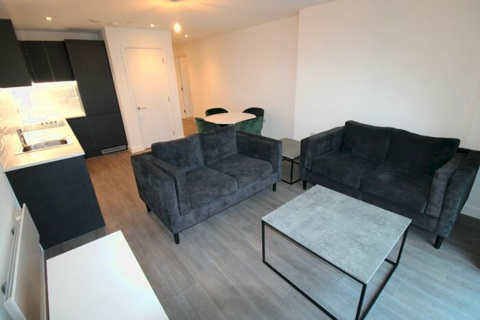 2 Bedroom Flat To Rent In Talbot Road, Old Trafford, M16