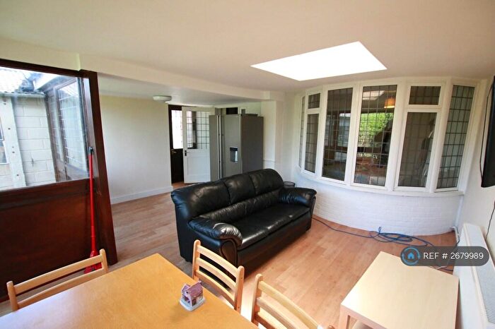 4 Bedroom Terraced House To Rent In Culver Lane, Earley, Reading, RG6