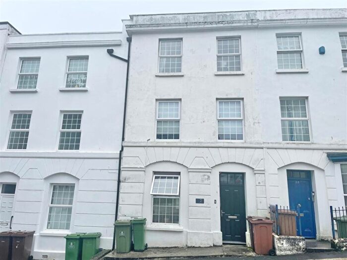1 Bedroom Flat For Sale In Hoe Street, Plymouth, PL1