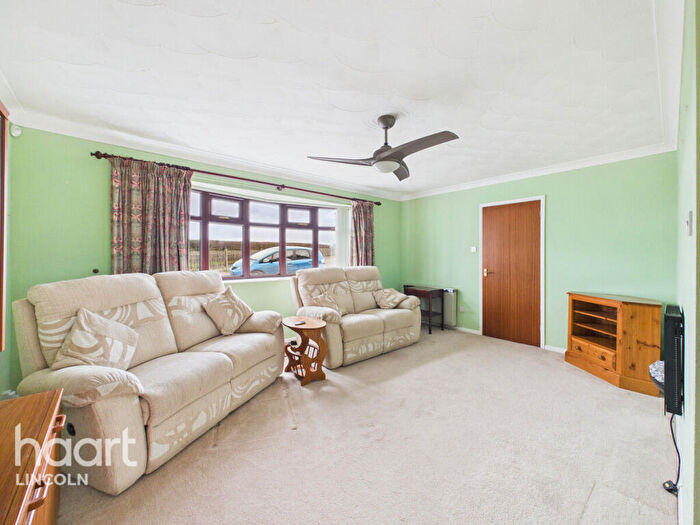 2 Bedroom Bungalow For Sale In Corn Close, Fiskerton, LN3