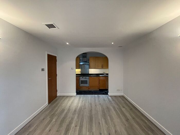 2 Bedroom Flat To Rent In Lyon Road, Harrow, HA1