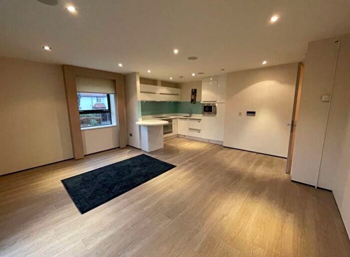 2 Bedroom Flat For Sale In Harrogate Road, West Yorkshire, LS17