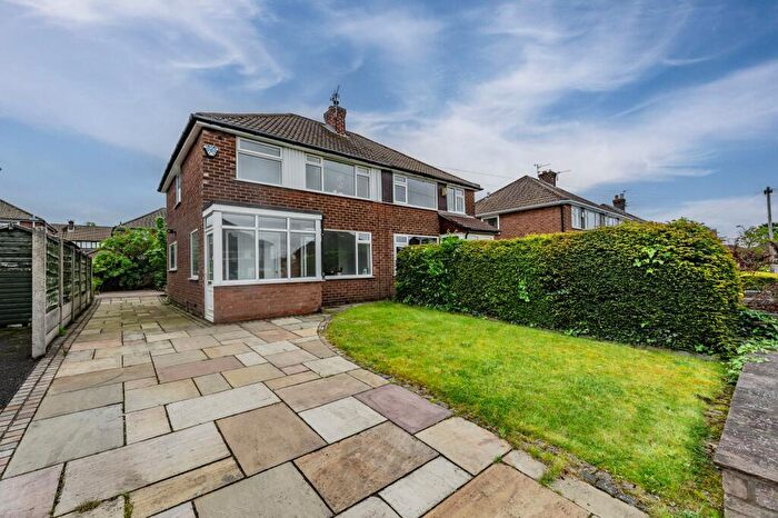 3 Bedroom Semi-Detached House For Sale In Sherwood Road, Woodley, Stockport, SK6