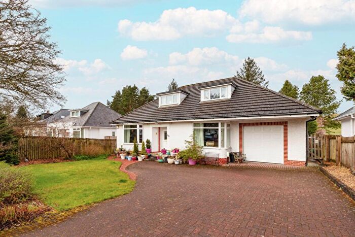 4 Bedroom Detached House For Sale In Mearns Road, Clarkston, Glasgow, East Renfrewshire, G76