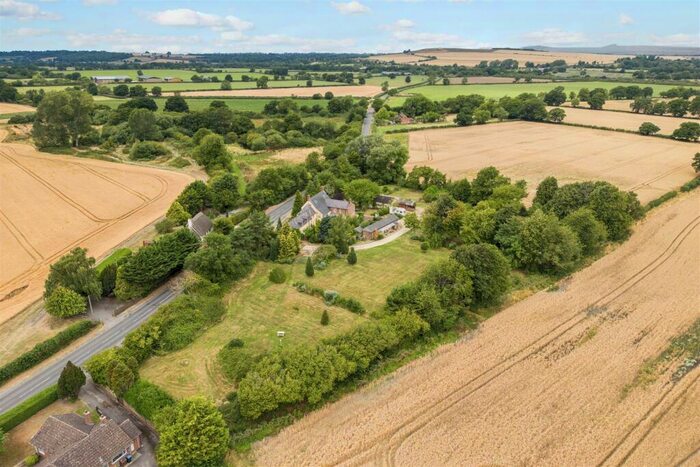 7 Bedroom Detached House For Sale In Lydeway, Pewsey Vale, SN10