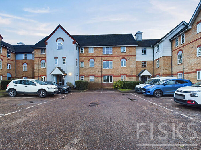 2 Bedroom Block Of Apartments For Sale In London Road, Benfleet, SS7