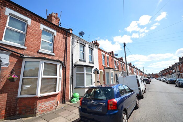 3 Bedroom Terraced House To Rent In Purser Road, Abington., NN1