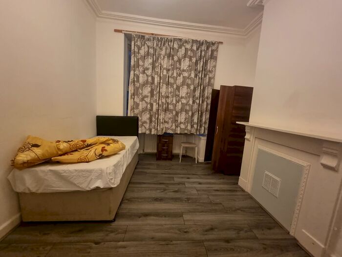 5 Bedroom Terraced House To Rent In Arden Road, Birmingham, B6