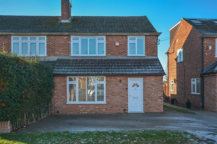 3 Bedroom Semi Detached House For Sale In Long Ridings Avenue, Hutton, Brentwood, CM13