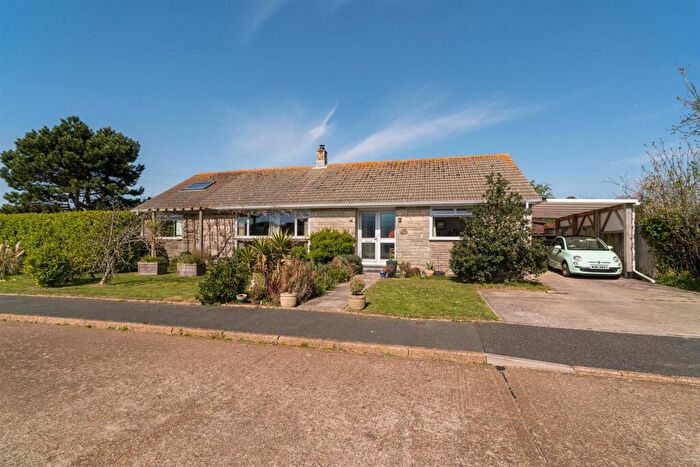 3 Bedroom Detached Bungalow For Sale In Hammond Close, Norton, Yarmouth, PO41