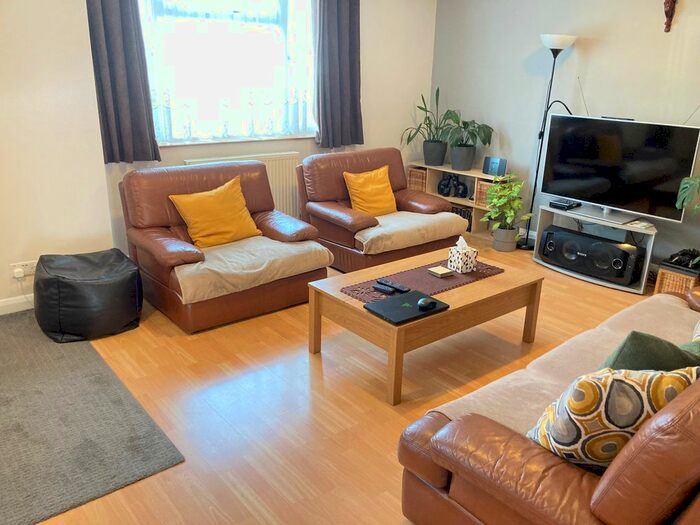 3 Bedroom Semi-Detached House To Rent In Very Near Stanhope Park Road Area, Greenford, UB6