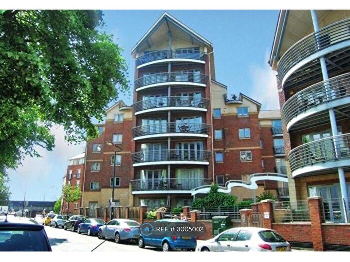 1 Bedroom Flat To Rent In Fitzhamon Embankment, Cardiff, CF11