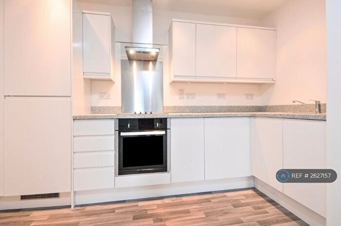 1 Bedroom Flat To Rent In The Elms, Luton, LU1