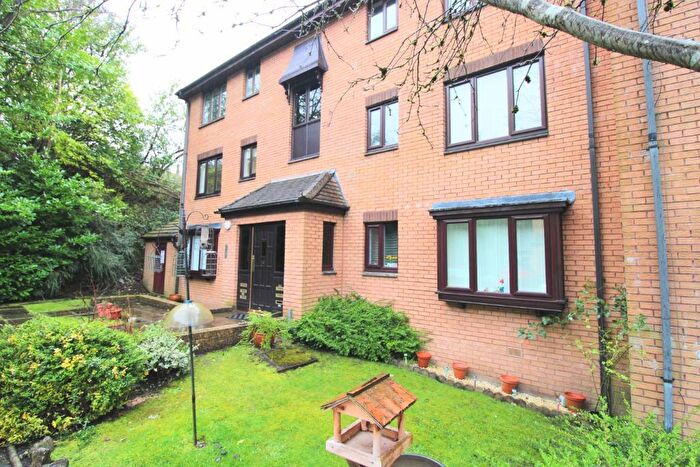 2 Bedroom Flat To Rent In Burnfield Gardens, Giffnock, Glasgow, G46