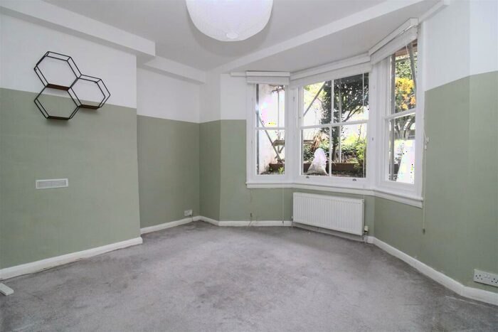 2 Bedroom Apartment To Rent In Buckingham Place, Brighton, BN1