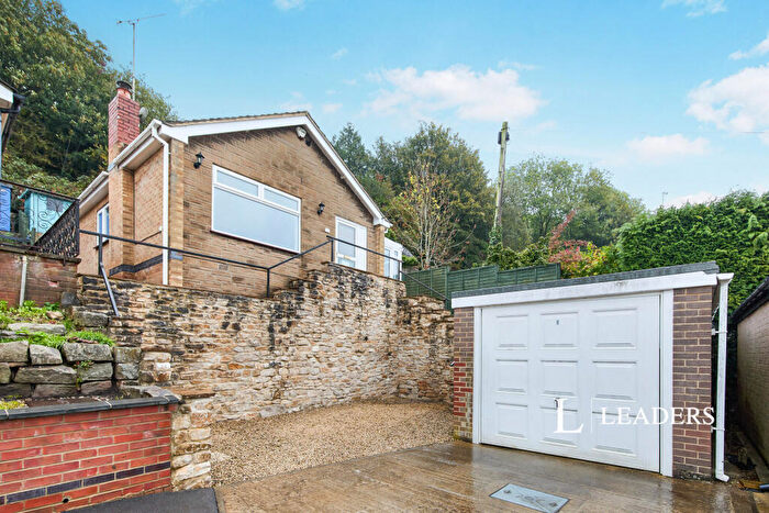 2 Bedroom Bungalow To Rent In Dean Road, DE56