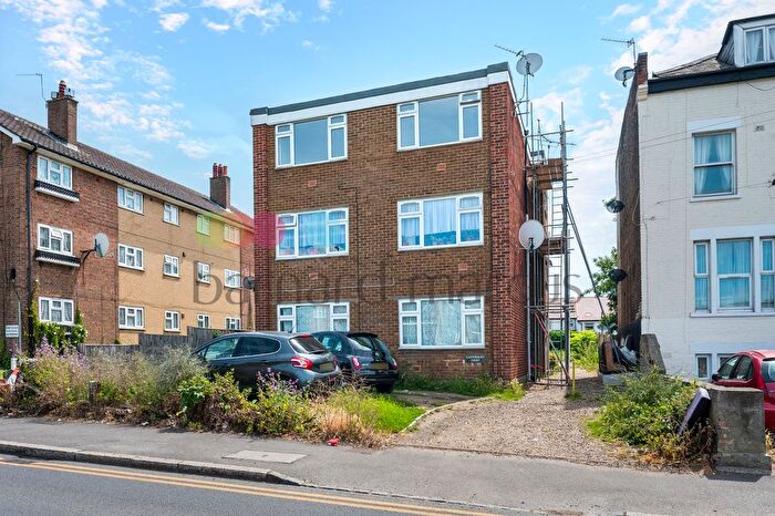 2 Bedroom Flat To Rent In Canterbury Road, Croydon, CR0