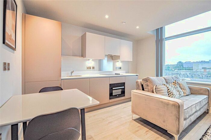 1 Bedroom Studio To Rent In Wokingham Road, Bracknell, Berkshire, RG42