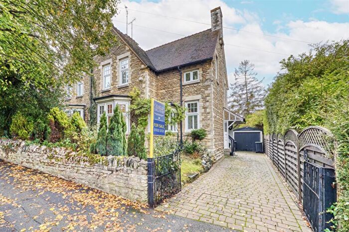 3 Bedroom Semi-Detached House For Sale In Wellingborough Road, Rushden, NN10