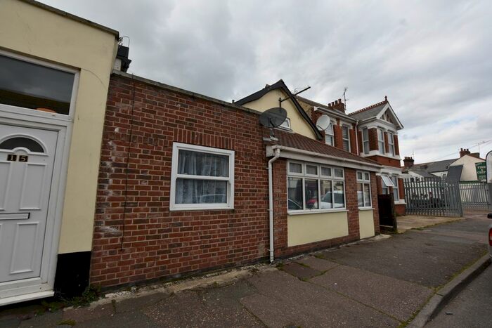 1 Bedroom Flat To Rent In Orwell Road, Clacton-On-Sea, CO15