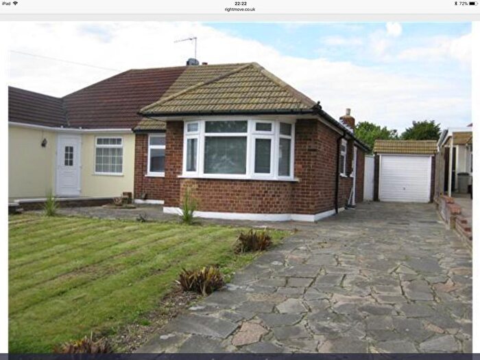 3 Bedroom Bungalow To Rent In Melanda Close, Chislehurst, BR7