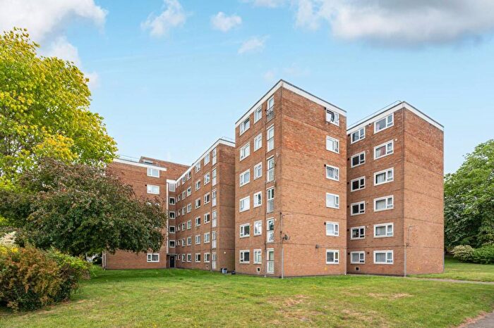 1 Bedroom Flat For Sale In Kirkham Road, Plumstead, London, SE18